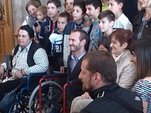 Share2016-04-28-6f06deb64905190ff4652530186346c33d9b1db18d52cb10e28b21cdb24e747e-Picture